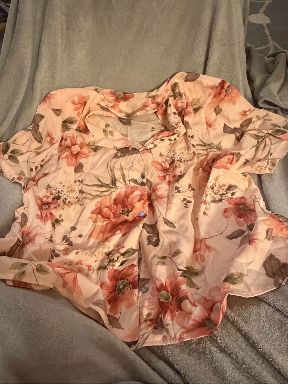 Alfred Dunner Peach Floral Short-Sleeve button up Blouse w/ shoulder pads
